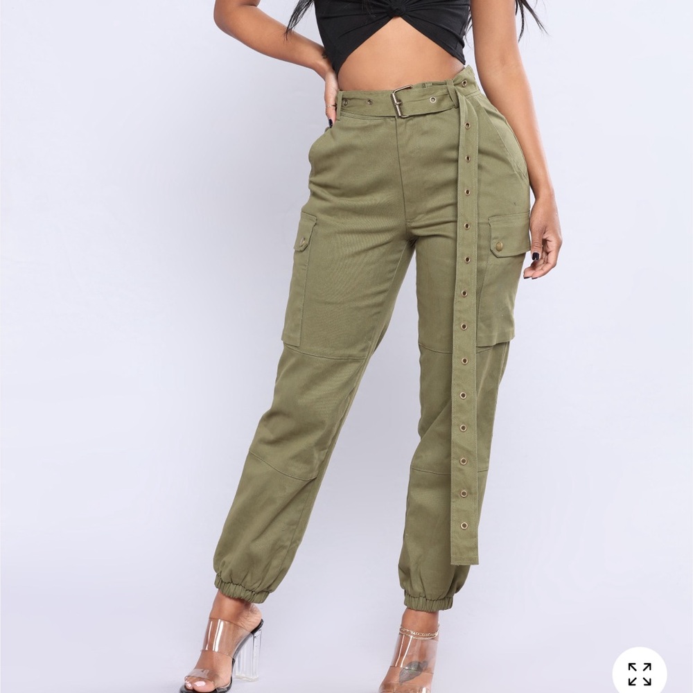 Fashion Nova Olive Cargo Joggers (no belt)